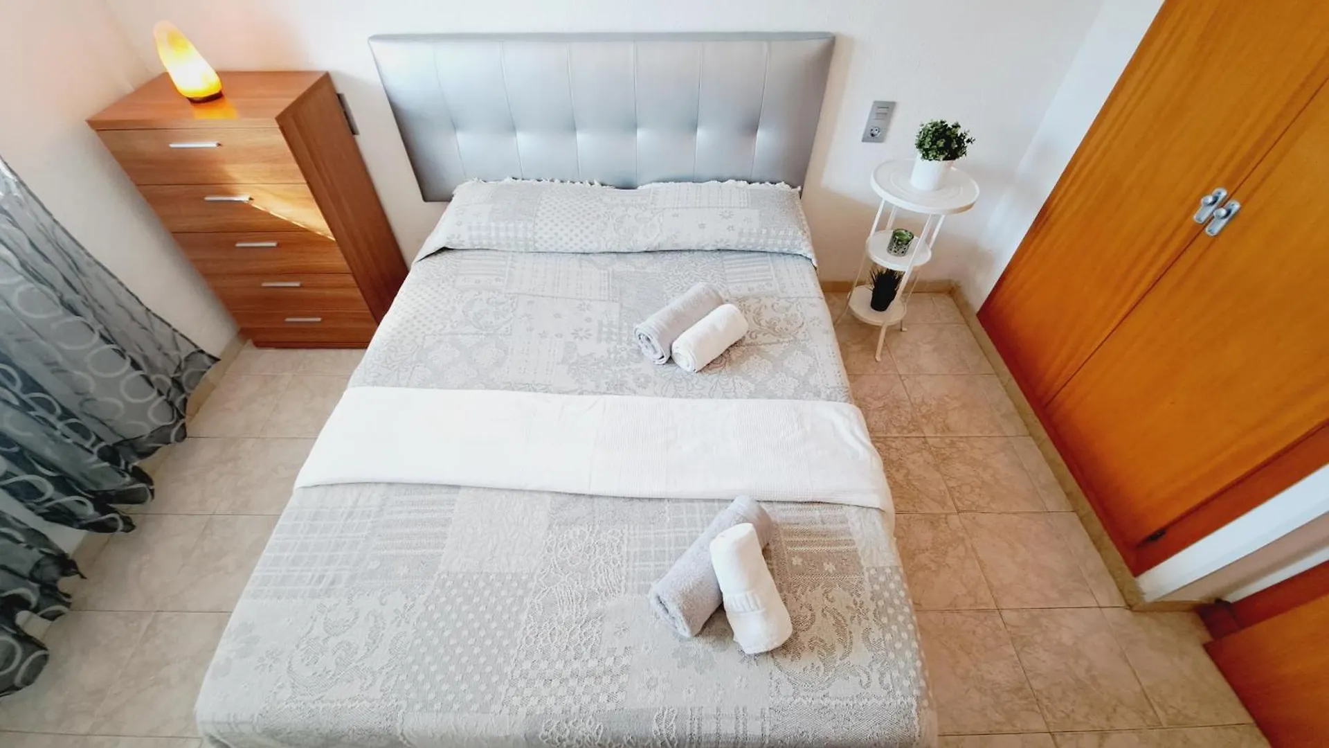 Apartamentos Navarra 07 Salou İspanya