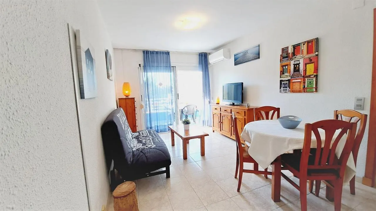 Apartamentos Navarra 07 Салоу 0*,  Испания